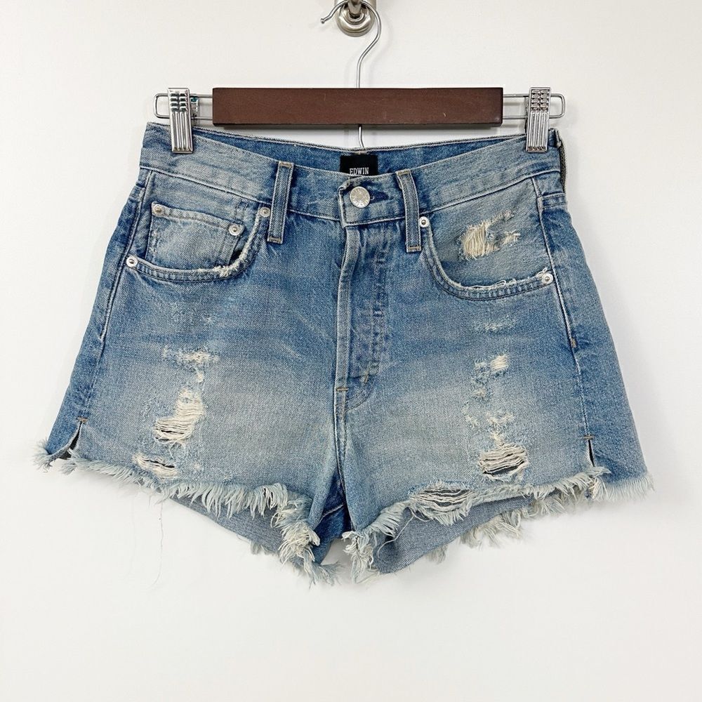 Edwin Cai Jean Shorts 4" Distressed in Cool Size 24